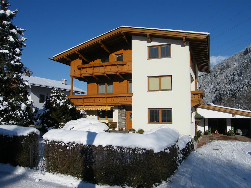 Haus Christl Apartamento Aschau Im Zillertal Exterior foto